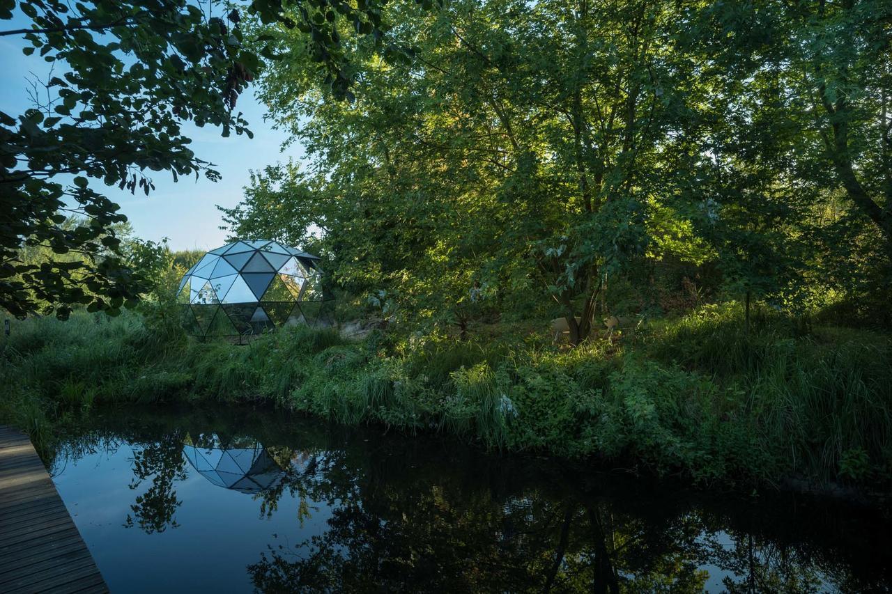 Ecolodge Le Bruit De L'Eau Saint-Quentin-en-Tourmont Exteriör bild