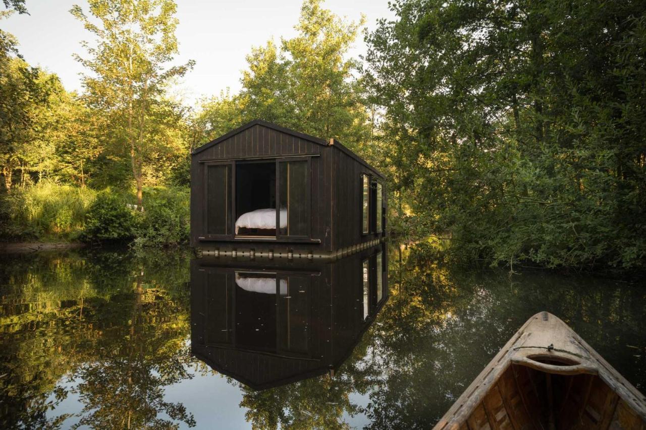 Ecolodge Le Bruit De L'Eau Saint-Quentin-en-Tourmont Exteriör bild