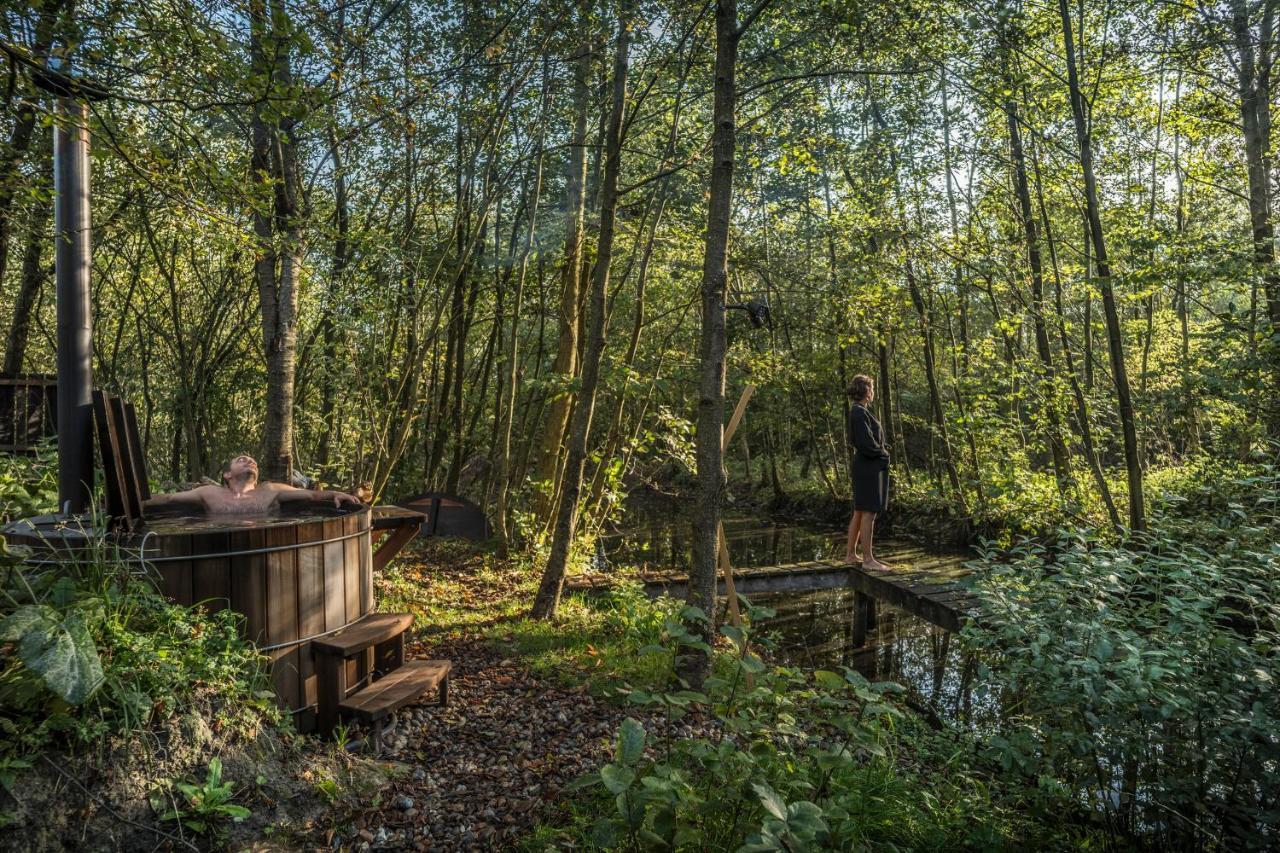 Ecolodge Le Bruit De L'Eau Saint-Quentin-en-Tourmont Exteriör bild